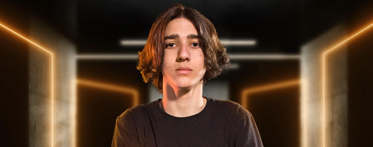 GeneralSniper Teaches Carrying from Top Lane